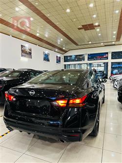 نيسان ألتيما